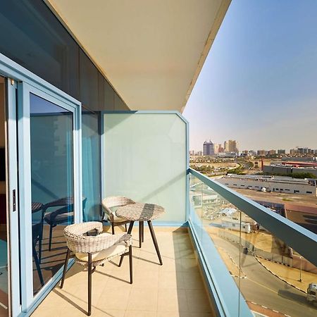Radisson Blu Hotel Apartment Dubai Silicon Oasis Bagian luar foto